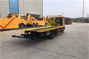 海东地区非事故拖车